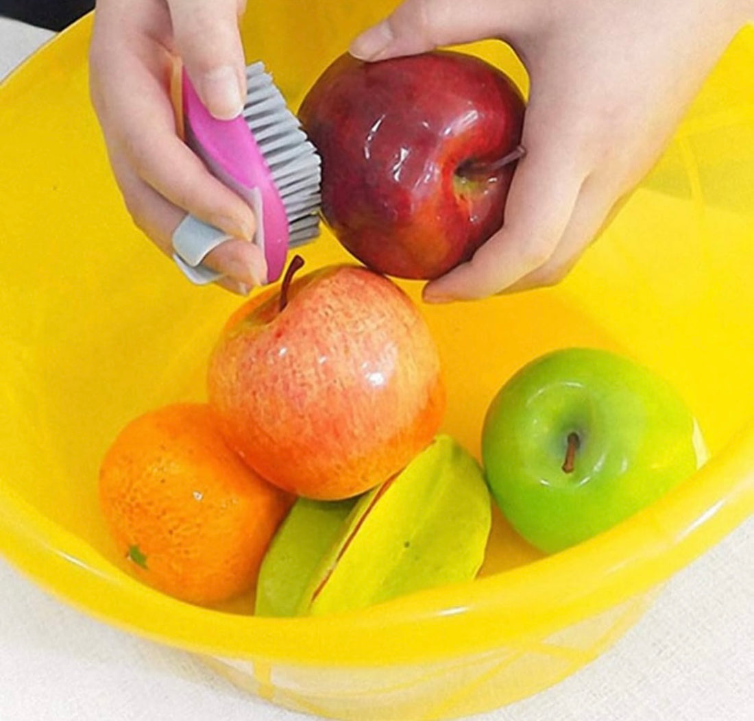 Vegetable brush